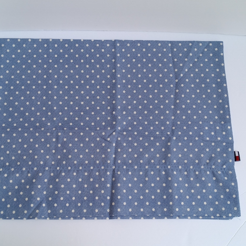 Tommy Hilfiger Polka Dot Blue Printed Standard Pillowcase